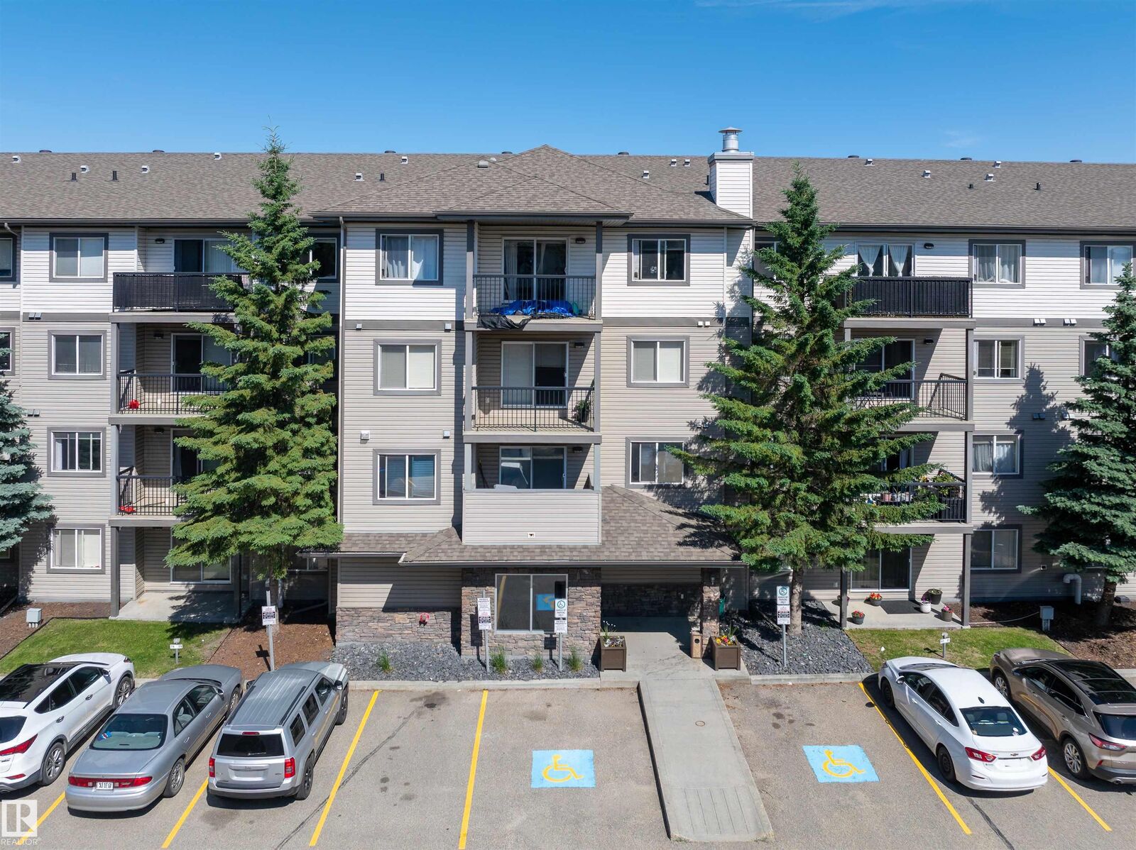 Property Photo:  1188 Hyndman Road NW 214  AB T5A 0E9 
