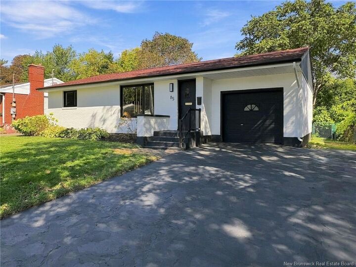 Property Photo:  85 Mount Royal Boulevard  NB E1E 2V3 