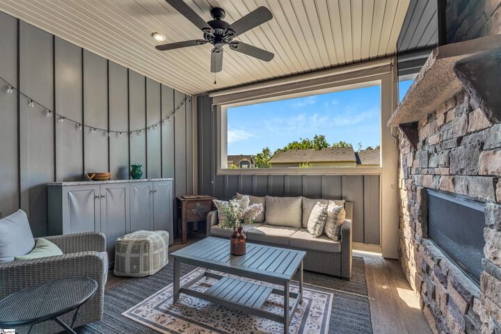 Property Photo: 29 Questover Drive SC 29607