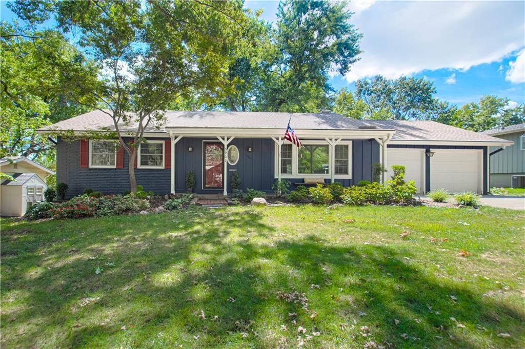 Property Photo:  5901 W 87th Terrace  KS 66207 