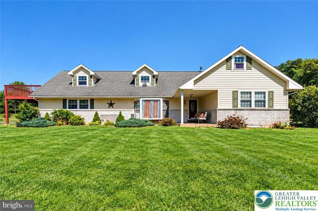 Property Photo:  2415 Stagecoach Road W  PA 18071 