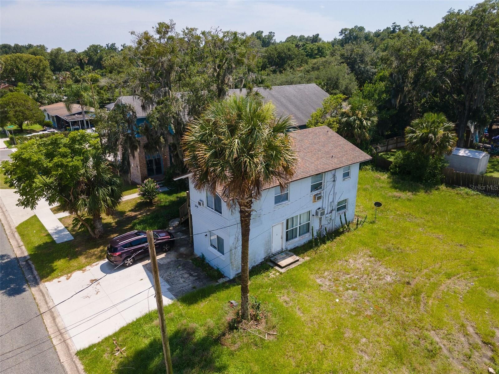 Property Photo:  304 S Adelle Avenue  FL 32720 