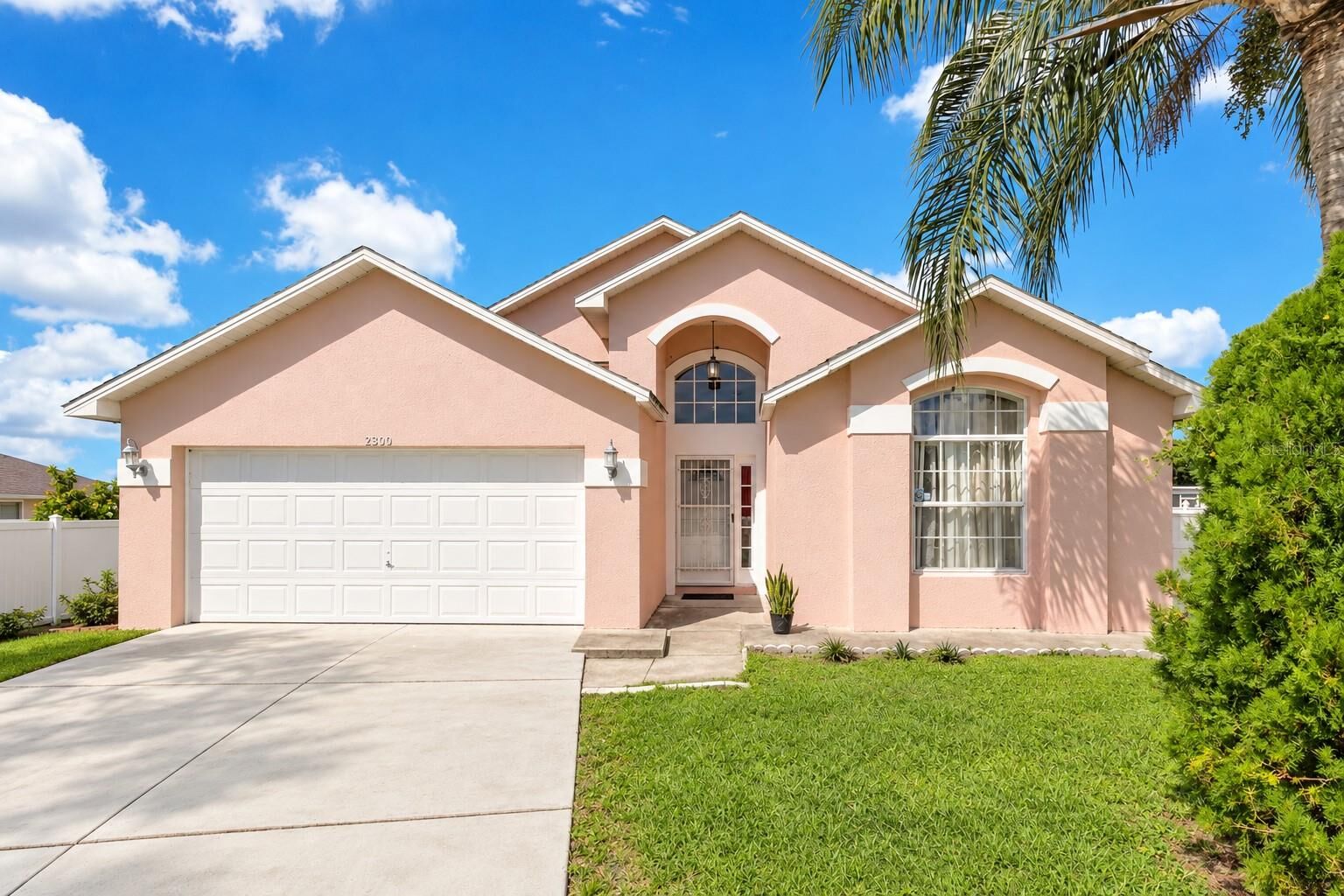 Property Photo:  2300 Finwick Court  FL 34743 