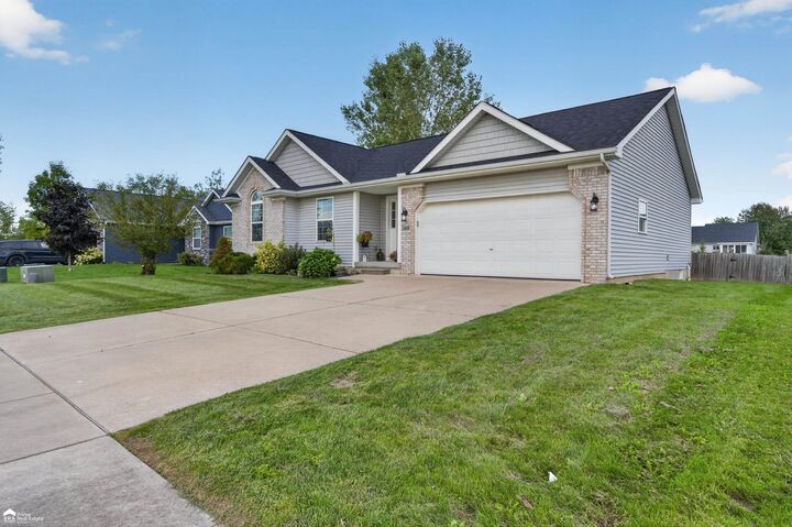 Property Photo: 1419 Pondview Drive MI 48423
