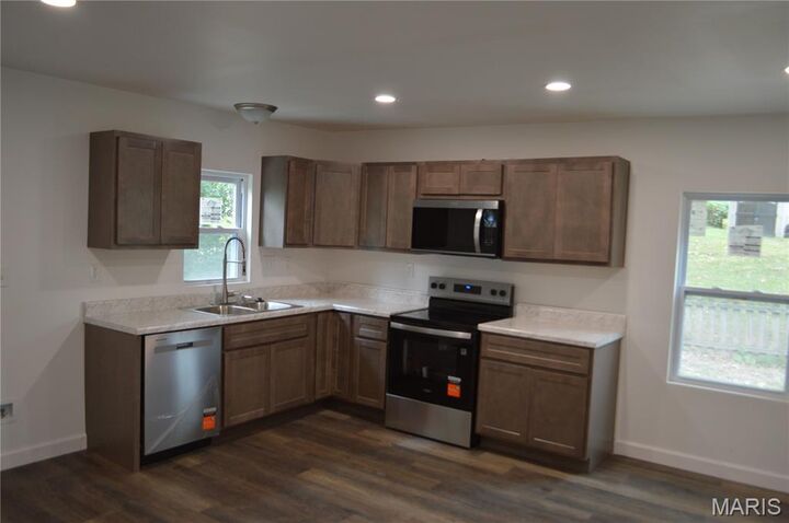 Property Photo:  1019 Vine Street  MO 63028 
