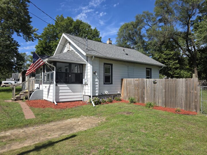 Property Photo: 237 Cohasset Avenue MI 49014