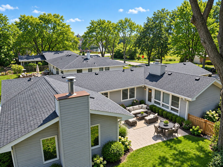 Property Photo:  434 Valencia Avenue E  IL 60010 