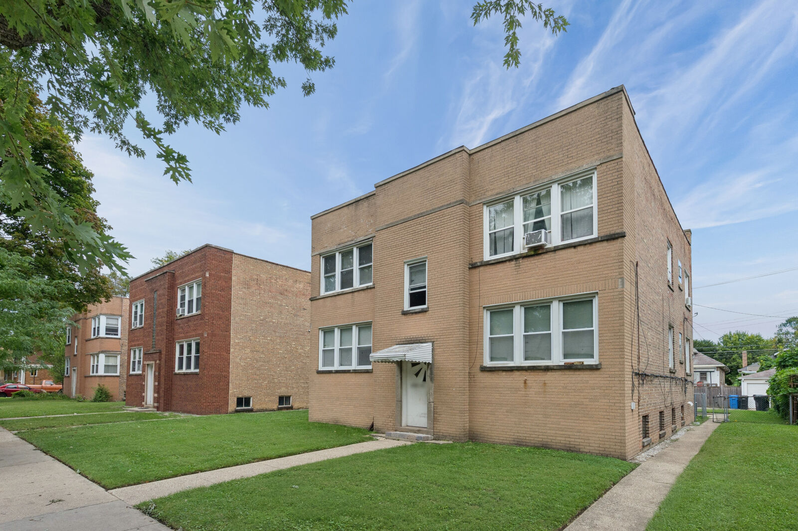 Property Photo:  6547 N California Avenue 2N  IL 60645 