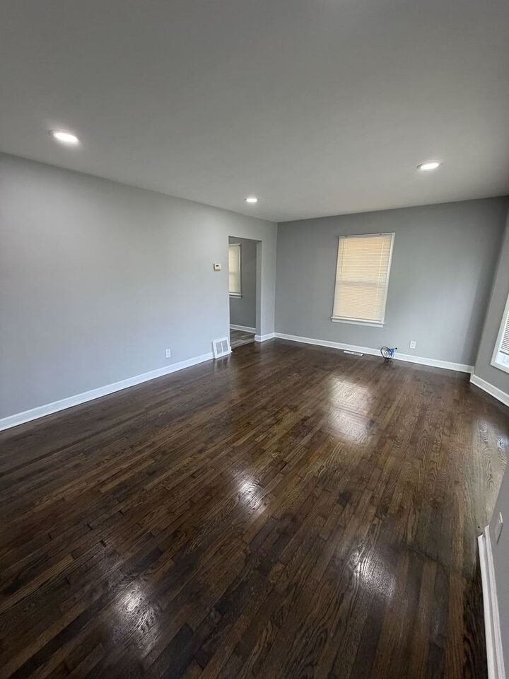 Property Photo: 1542 Kenilworth Drive IL 60409