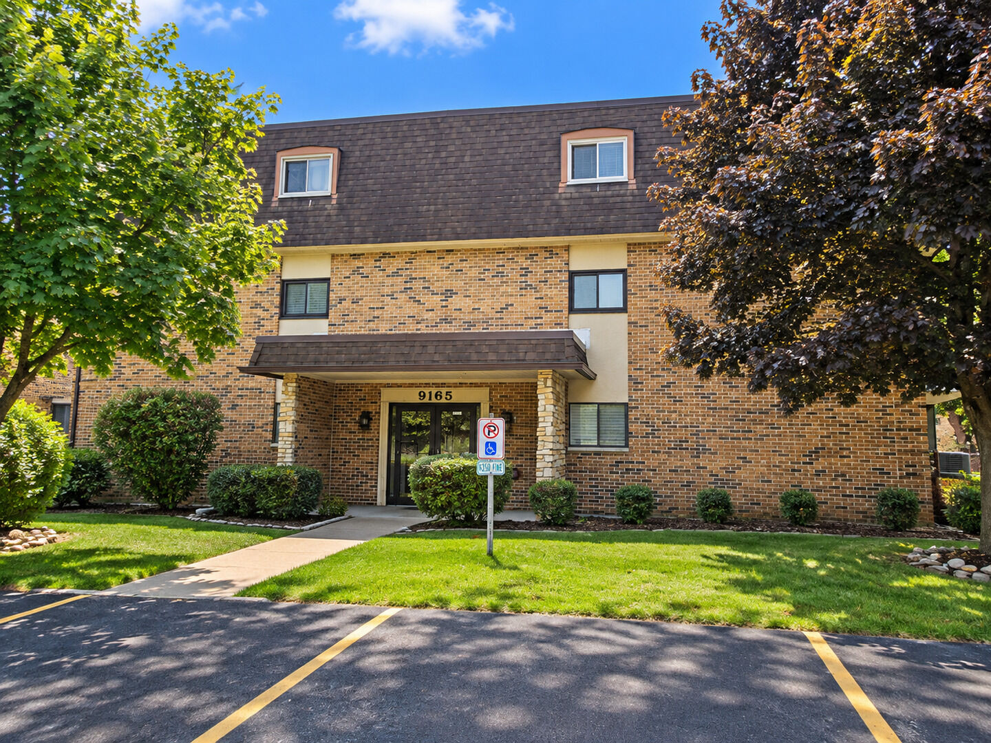 Property Photo:  9165 North Road F  IL 60465 
