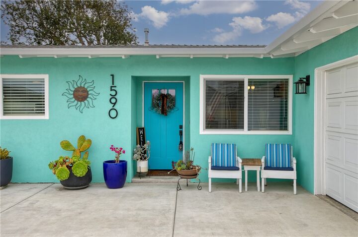 Property Photo:  1590 Manhattan  CA 93433 