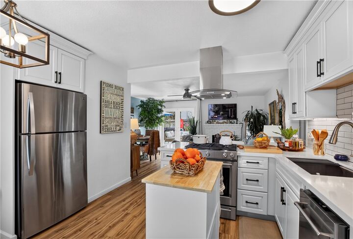 Property Photo:  1590 Manhattan  CA 93433 