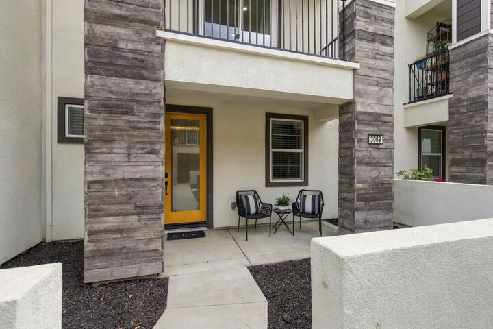 Property Photo: 3069 High Meadow Walk CA 95833