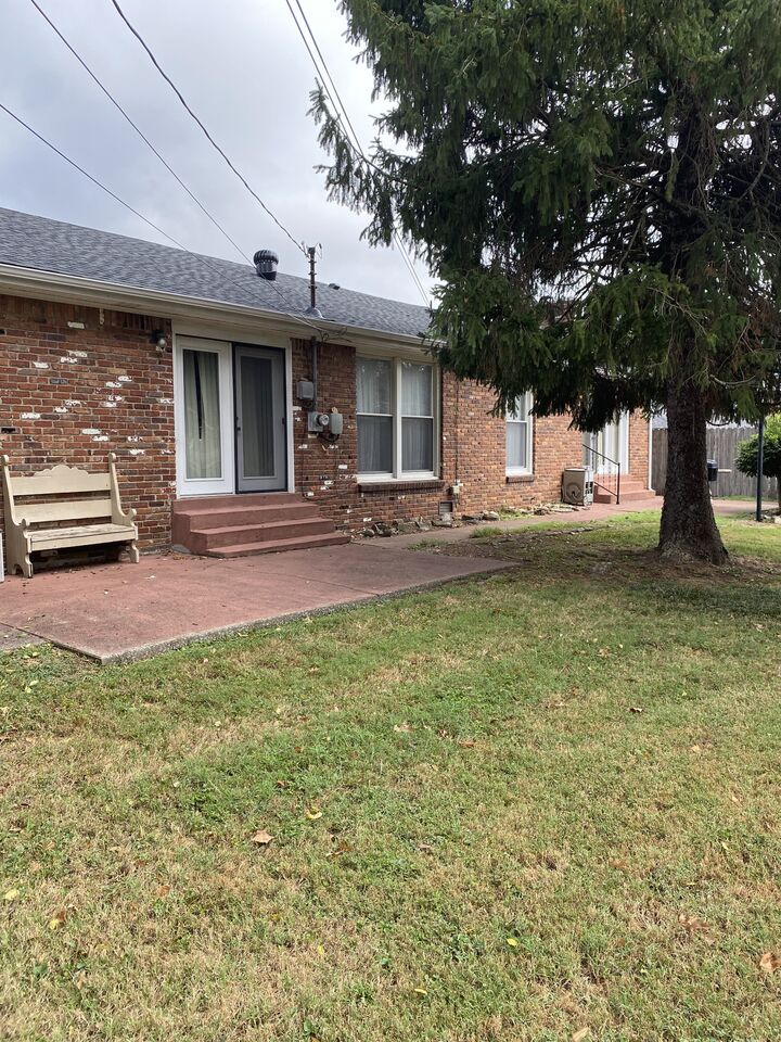 Property Photo:  2136 Harvill Dr  TN 37043 