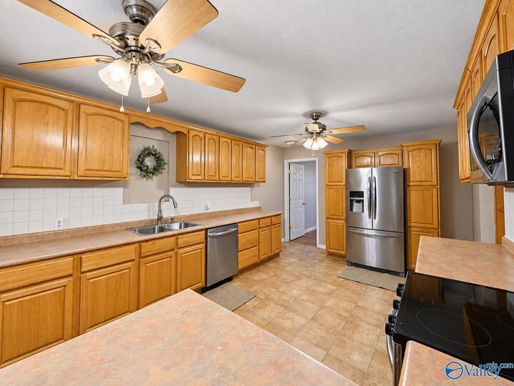 Property Photo: 42836 US Highway 11 AL 35989