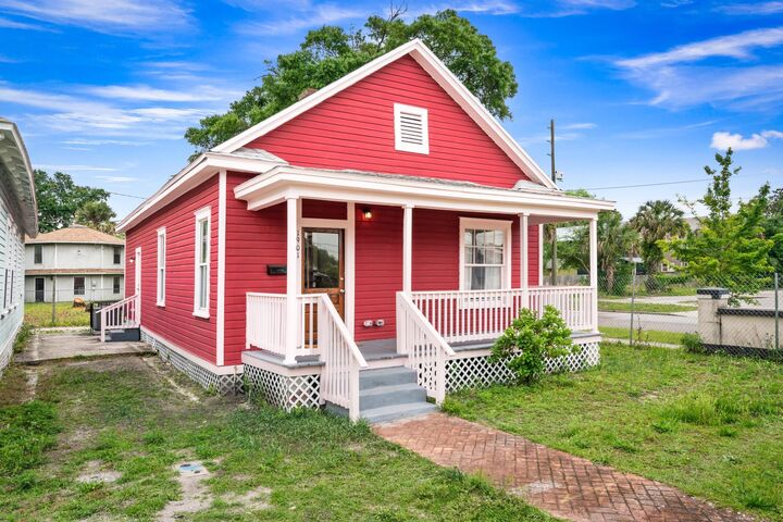 Property Photo: 1901 Redell Street FL 32206