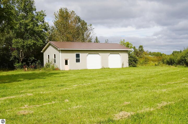 Property Photo:  5260 Townhall Road  MI 48739 