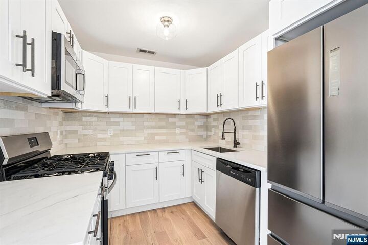 Property Photo: 300 Schuyler Avenue 16 NJ 07032