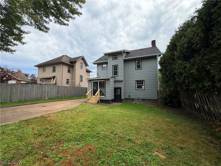 Property Photo: 252 E Kline Street OH 44420