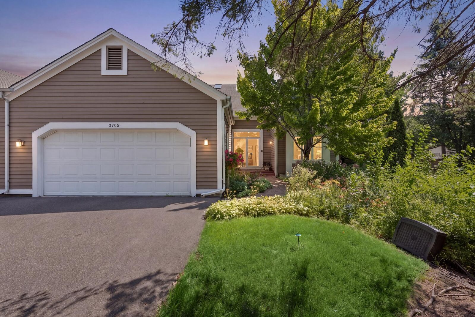 Property Photo:  3705 Oakton Ridge  MN 55305 