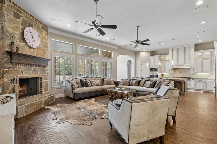 Property Photo:  1021 Berkshire Road  TX 76092 