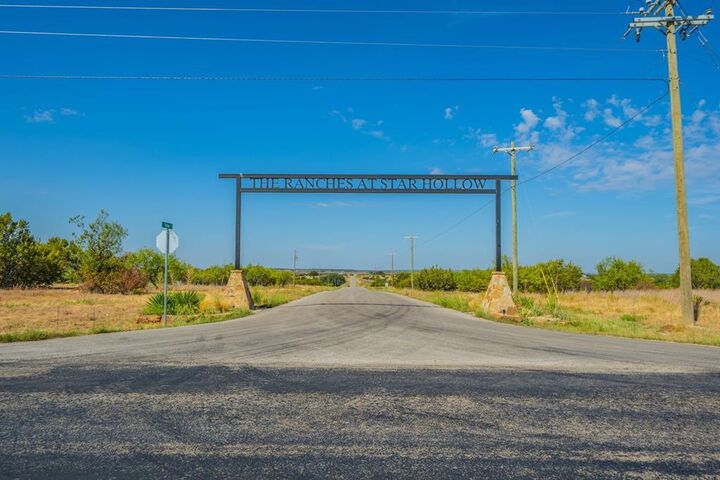 Photo de la propriété:  520 Hollow Drive  TX 76433 