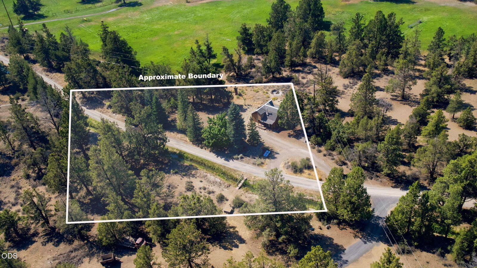 Property Photo: 63379 Hamehook Road OR 97701