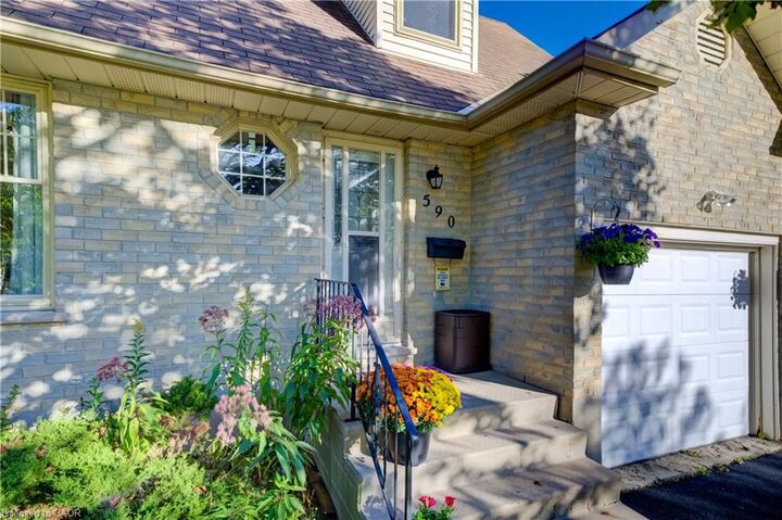 Property Photo:  590 Willow Road  ON N1H 7M5 