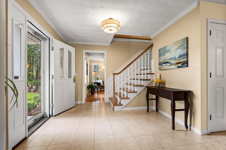 Property Photo:  8 Jack Rabbit Ln  MA 01886 