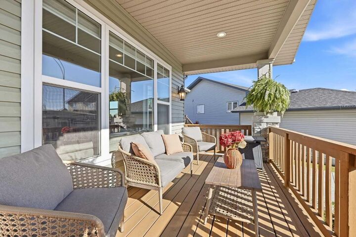 Property Photo:  17 Hammond Close  AB T4S 0C7 
