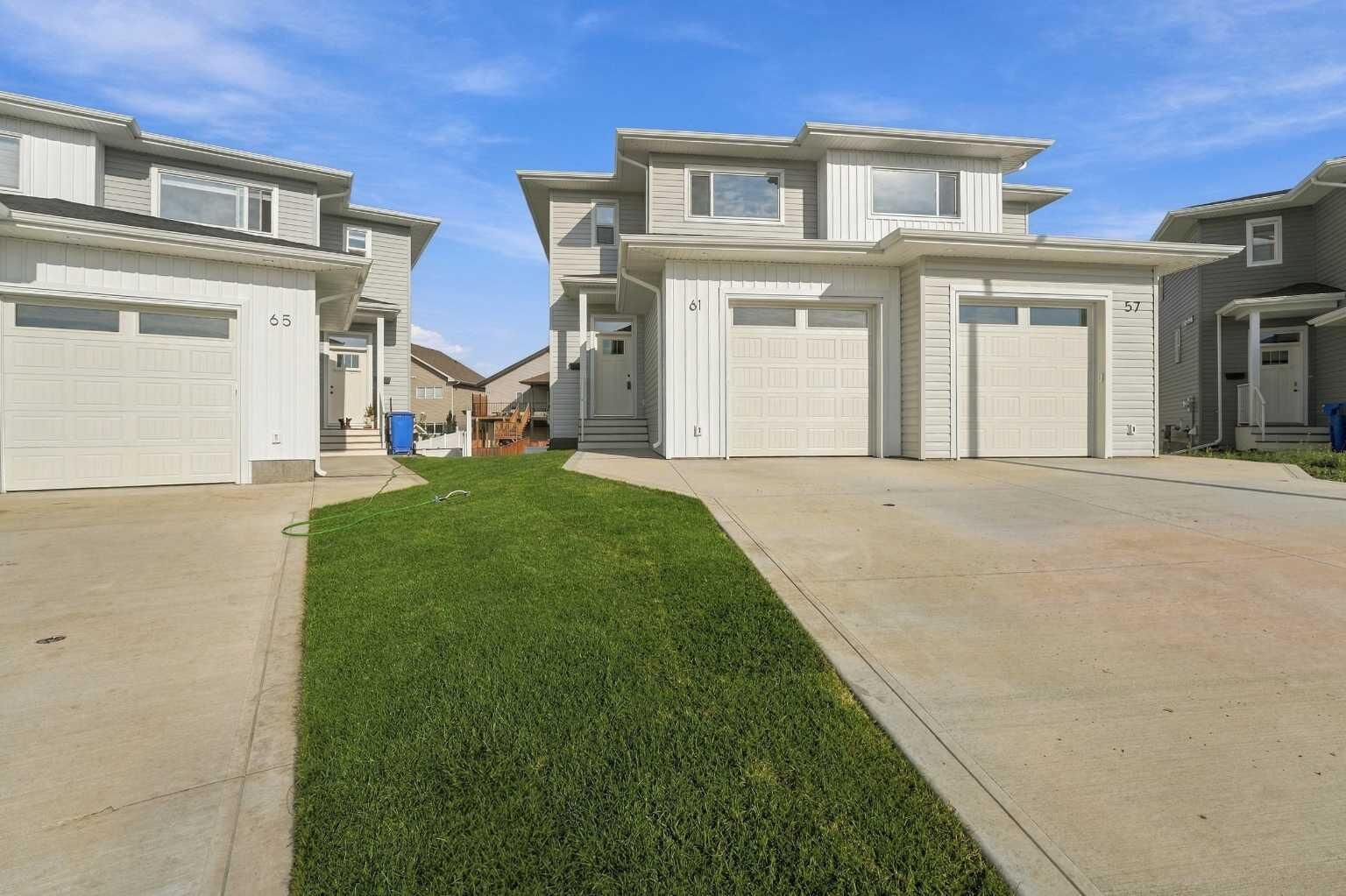 Property Photo:  81 Pinnacle Close  AB T4M 0M3 