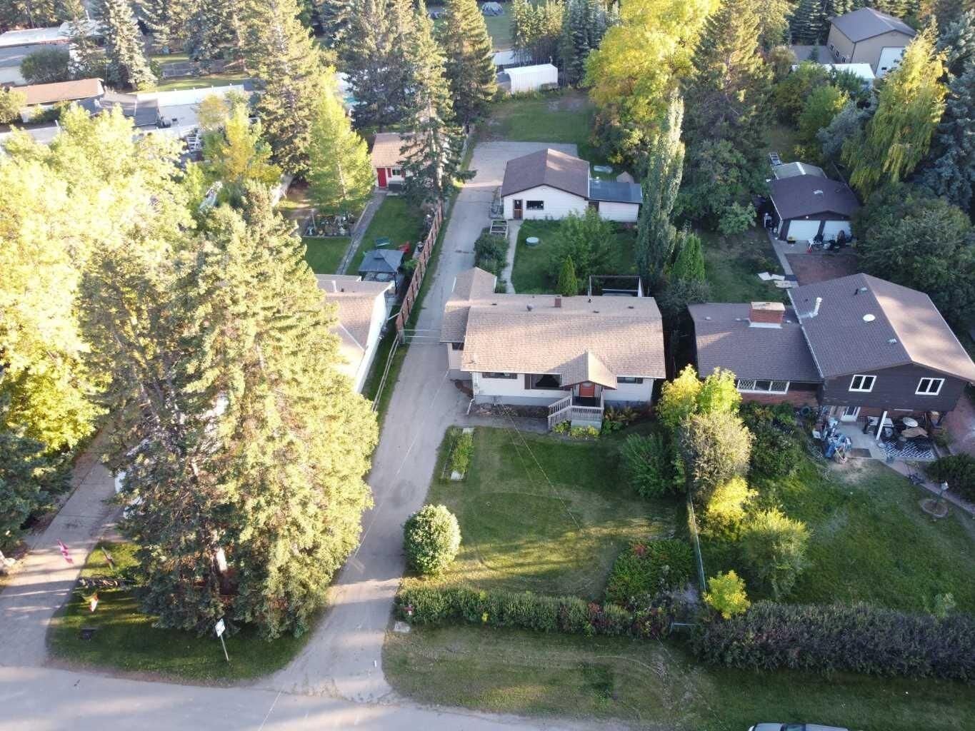 Property Photo:  7219 Bow Crescent NW  AB T3B 2C9 