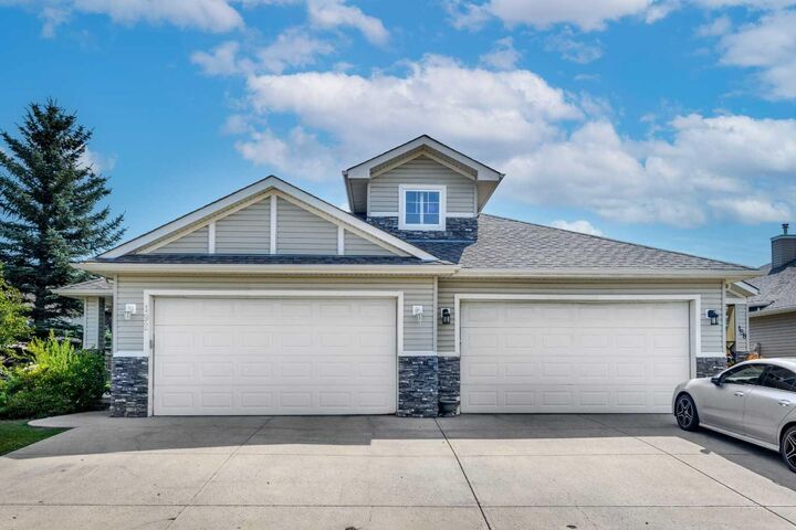 Property Photo: 192 Cove Rise AB T1X 1S7