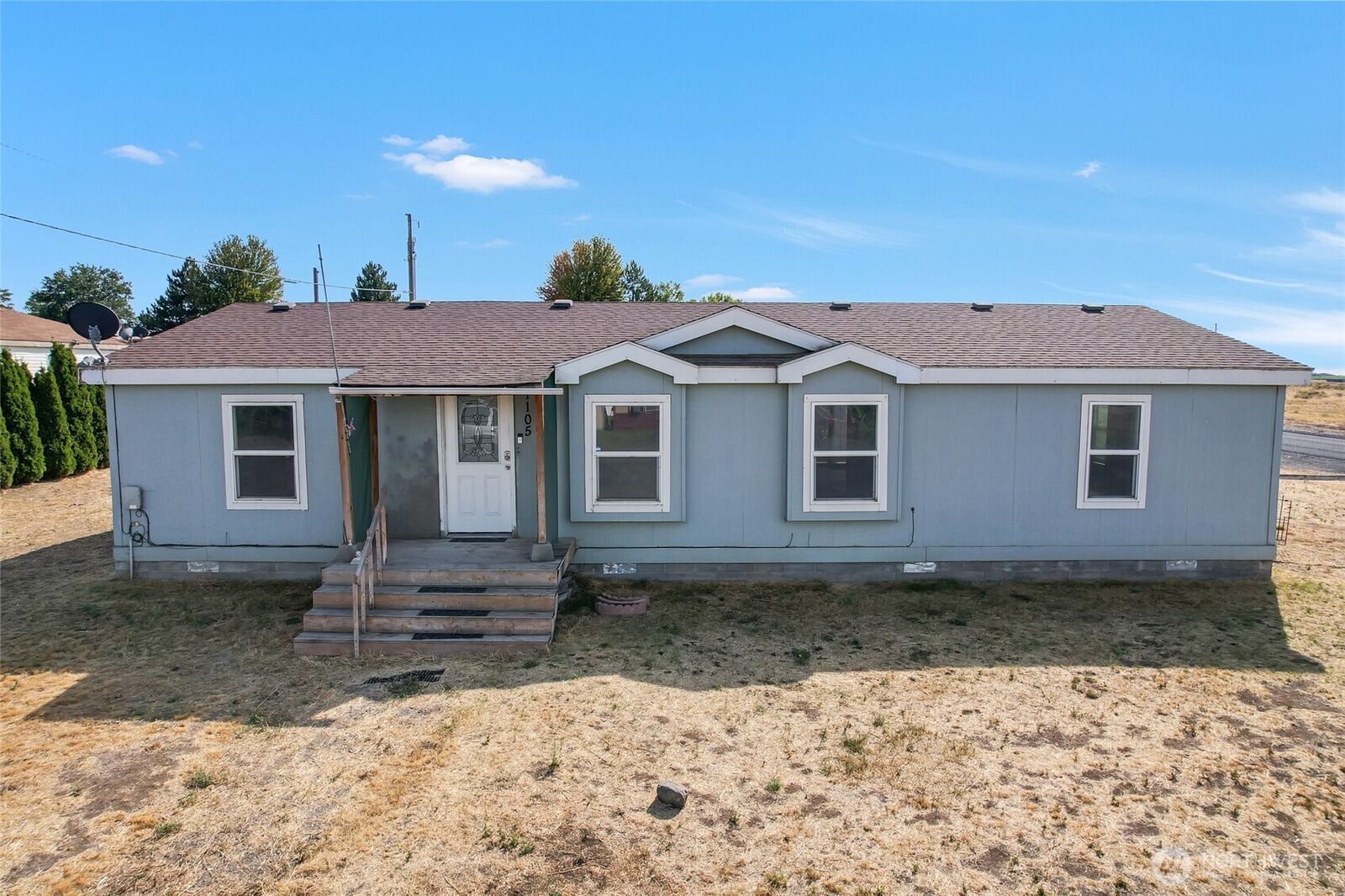 Property Photo: 1105 W 4th Avenue WA 98857