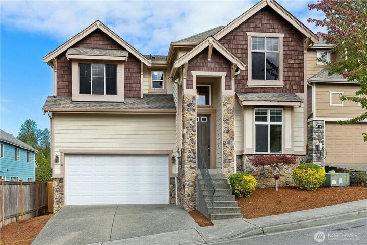 Property Photo:  1118 S 36 Street  WA 98055 