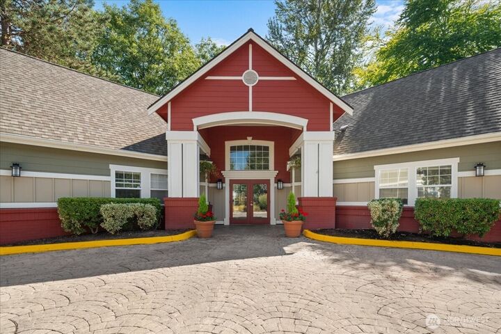 Property Photo: 7711 NE 175th Street A305 WA 98028