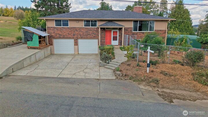 Property Photo: 6921 12th Street E WA 98424