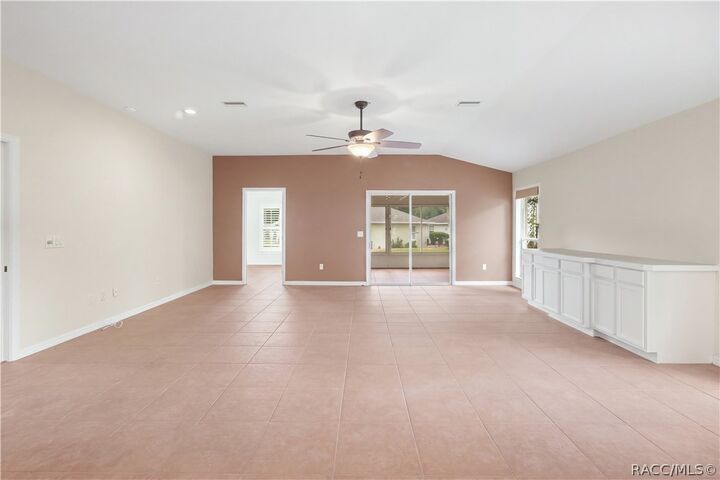 Property Photo: 6410 W Cannondale Drive FL 34429