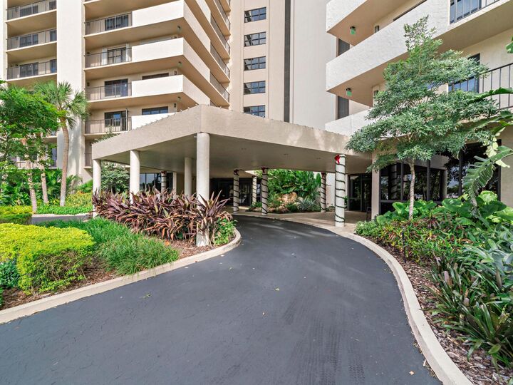 Property Photo: 4900 N Ocean Boulevard 1406 FL 33308