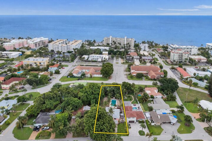 Property Photo: 460 SE 18th Avenue FL 33441