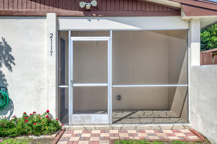 Property Photo:  2117 E Bond Drive 1  FL 33415 