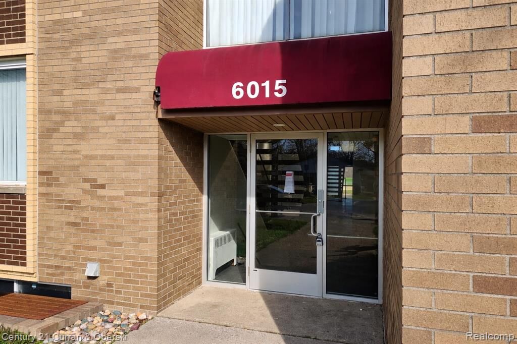 Property Photo: 6015 Southfield Road 5 MI 48228