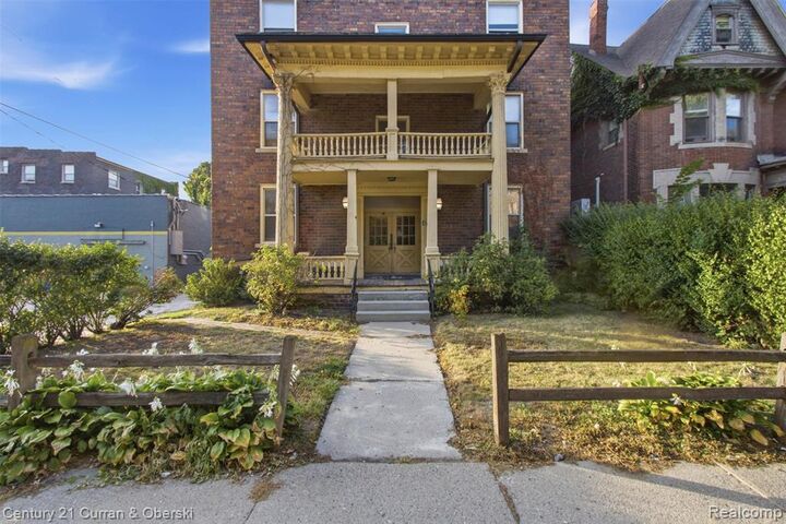 Property Photo: 476 Prentis Street 5 MI 48201