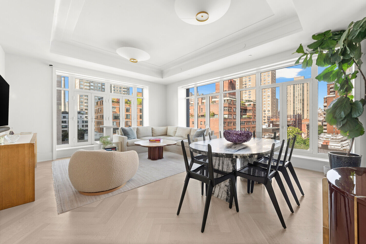 Property Photo:  40 E End Avenue 9B  NY 10028 