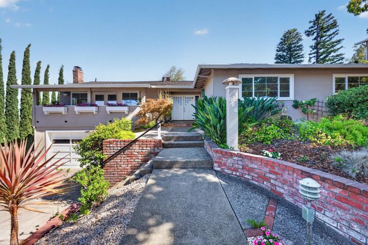 Property Photo: 990 Oxford Drive CA 94024