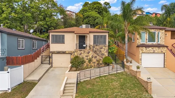 Property Photo: 1877 Lansdowne CA 90032