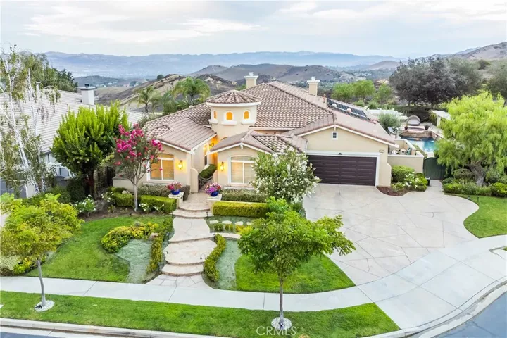 Property Photo:  3290 Morning Ridge  CA 91362 