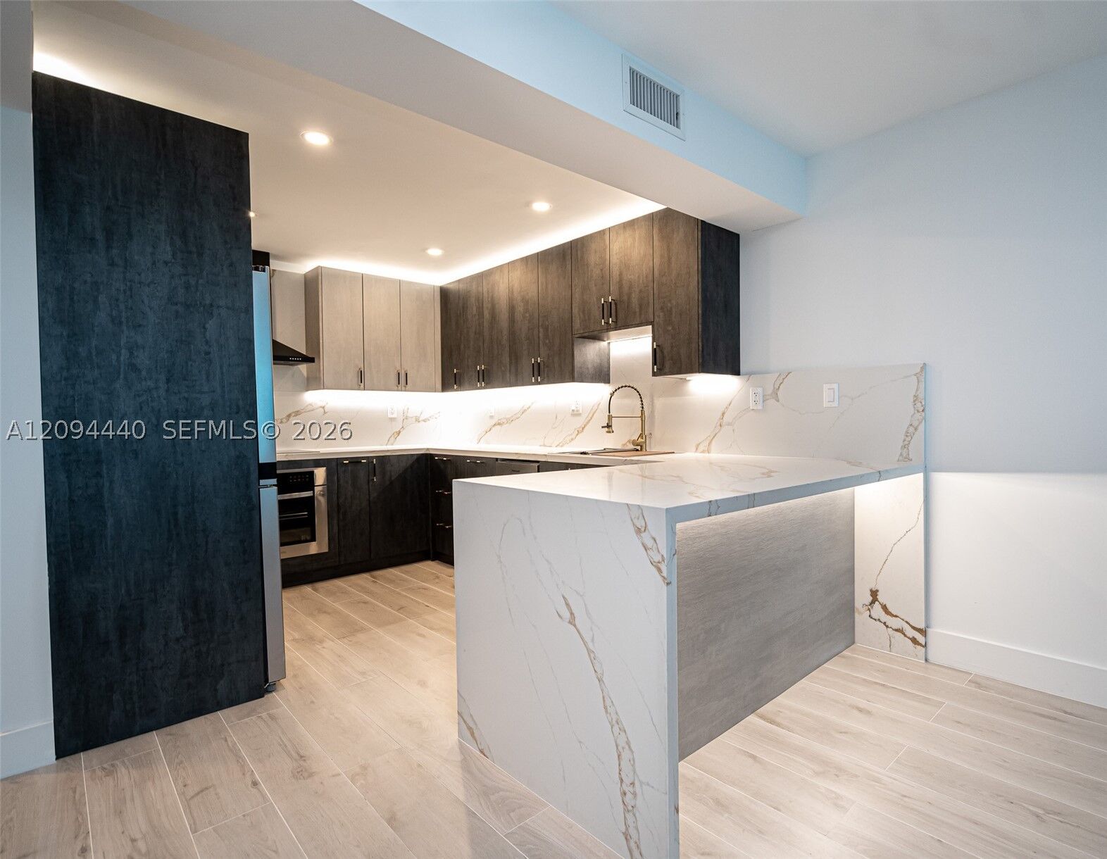 Property Photo:  18081 Biscayne Blvd 503  FL 33160 