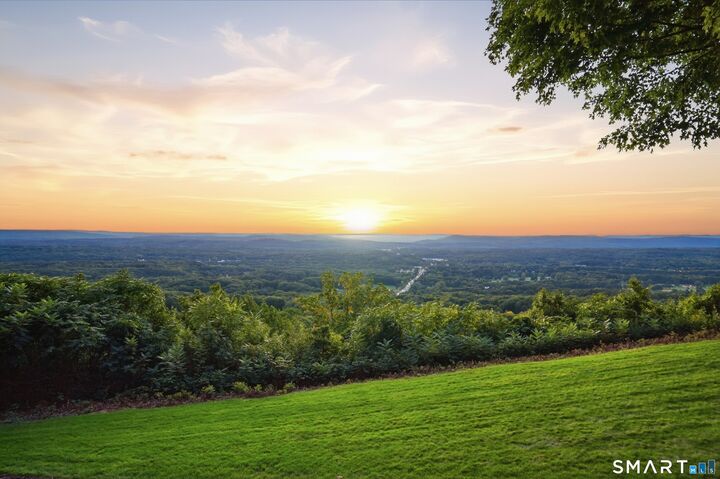 Property Photo:  55 Montevideo Road  CT 06001 