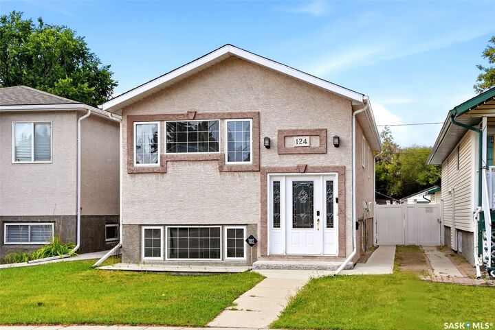 Property Photo:  124 College Avenue  SK S4N 0W5 